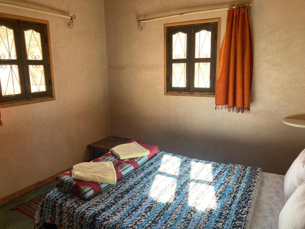 Bed and Breakfast Les 4 Saisons Du Dades Ait Idair Экстерьер фото